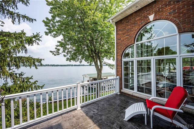4875 East River Road, Grand Island, NY 14072