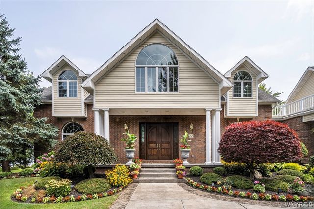 4875 East River Road, Grand Island, NY 14072