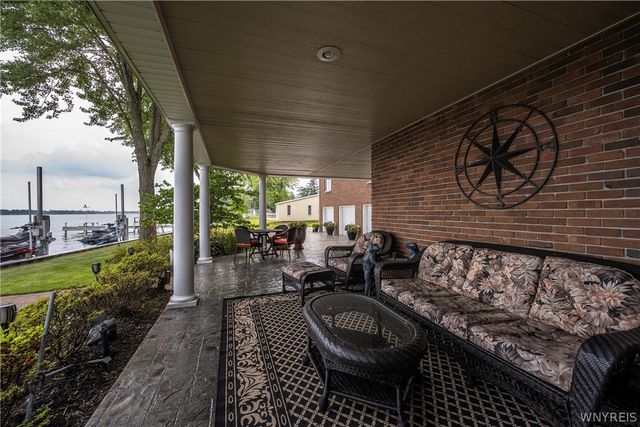 4875 East River Road, Grand Island, NY 14072