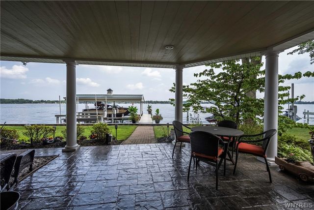 4875 East River Road, Grand Island, NY 14072