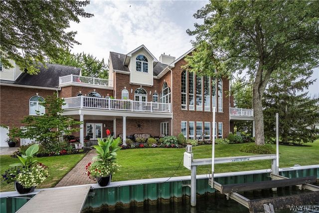 4875 East River Road, Grand Island, NY 14072