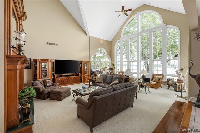 4875 East River Road, Grand Island, NY 14072