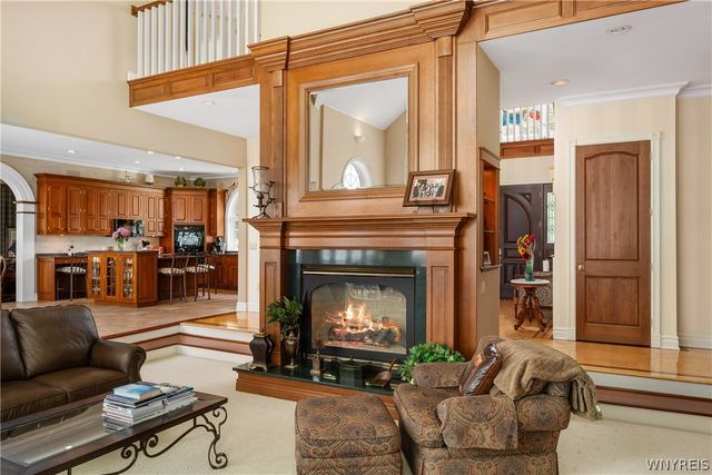 4875 East River Road, Grand Island, NY 14072