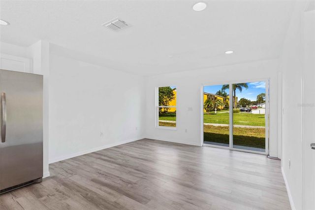 172 BOWIE LANE B, Kissimmee, FL 34743