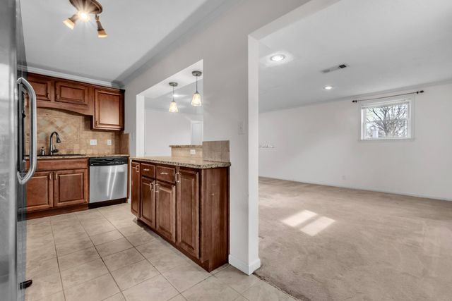 1220 WELLSVILLE RD, Memphis, TN 38117