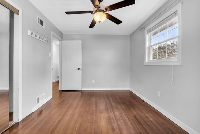 1220 WELLSVILLE RD, Memphis, TN 38117