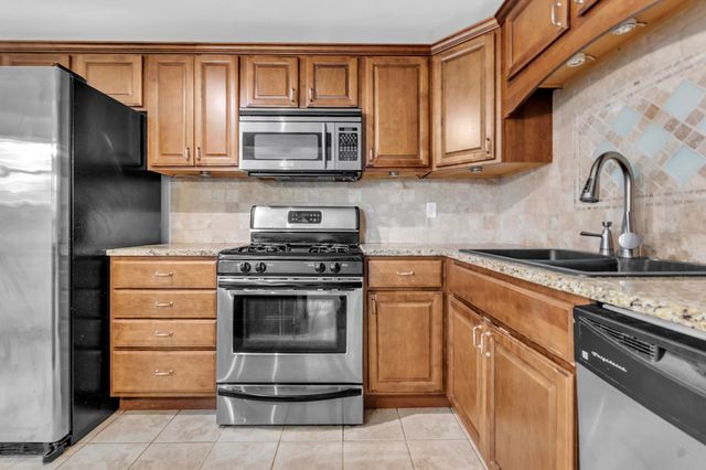 1220 WELLSVILLE RD, Memphis, TN 38117