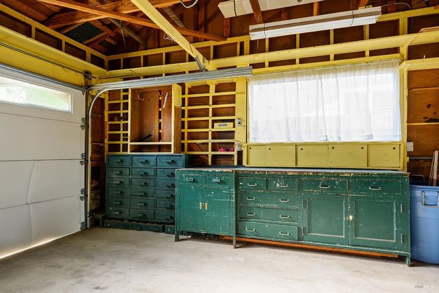 429 Eileen Dr, Sebastopol, CA 95472