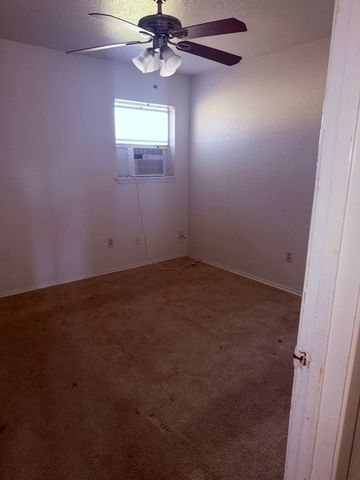 610 N Bailey Street, Mexia, TX 76667