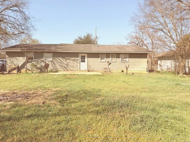 610 N Bailey Street, Mexia, TX 76667