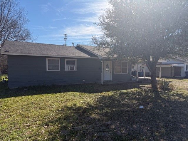 610 N Bailey Street, Mexia, TX 76667