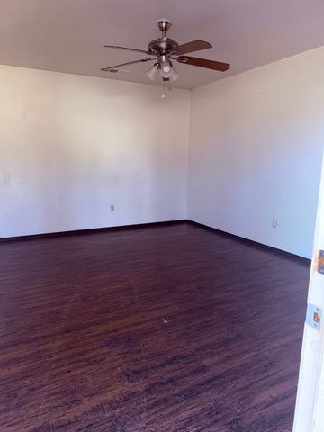 610 N Bailey Street, Mexia, TX 76667