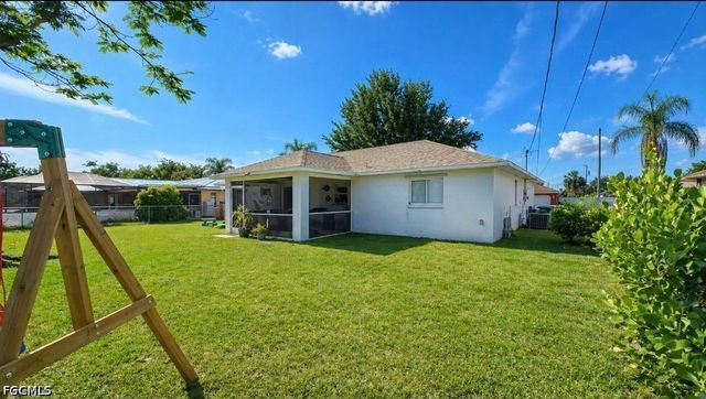 1404 NE Van Loon TER, Cape Coral, FL 33909