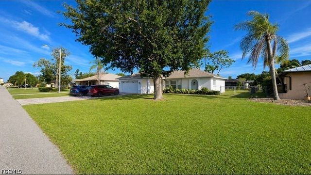 1404 NE Van Loon TER, Cape Coral, FL 33909