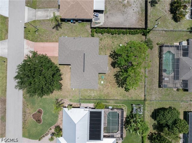 1404 NE Van Loon TER, Cape Coral, FL 33909