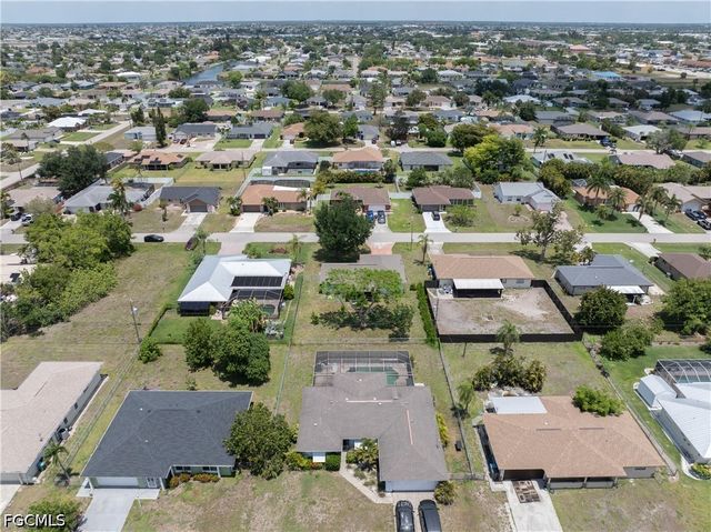 1404 NE Van Loon TER, Cape Coral, FL 33909