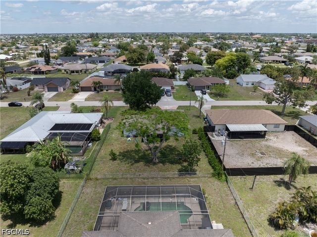 1404 NE Van Loon TER, Cape Coral, FL 33909