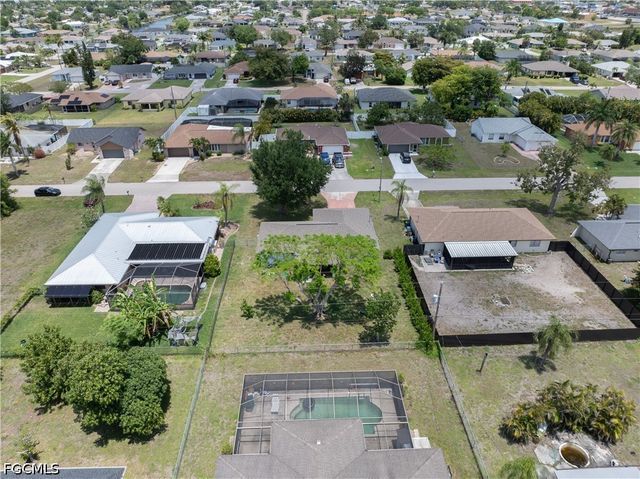 1404 NE Van Loon TER, Cape Coral, FL 33909