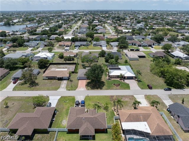 1404 NE Van Loon TER, Cape Coral, FL 33909