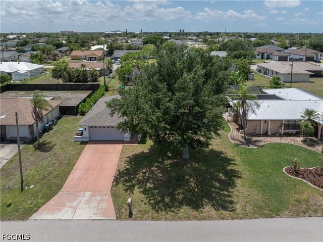 1404 NE Van Loon TER, Cape Coral, FL 33909