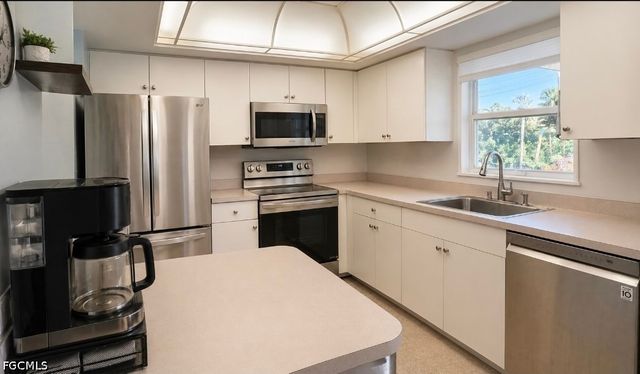 1404 NE Van Loon TER, Cape Coral, FL 33909