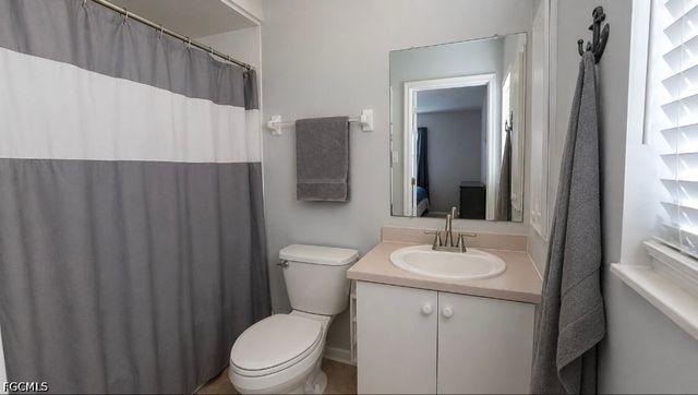 1404 NE Van Loon TER, Cape Coral, FL 33909