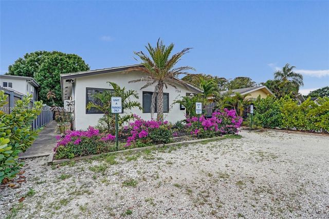 754 NE 40th St A, Fort Lauderdale, FL 33334