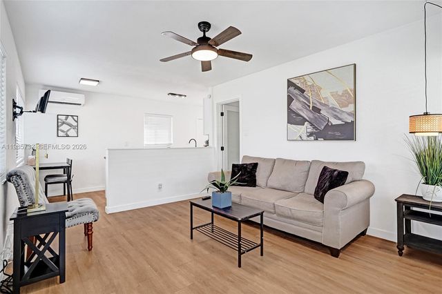 754 NE 40th St A, Fort Lauderdale, FL 33334