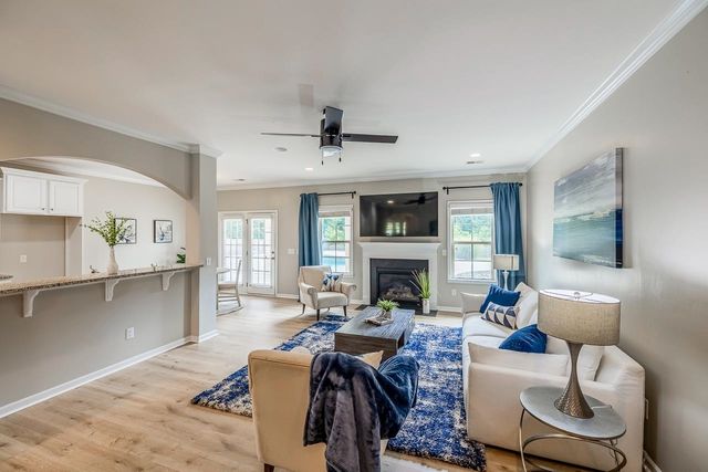 352 Avendell Drive, Easley, SC 29642