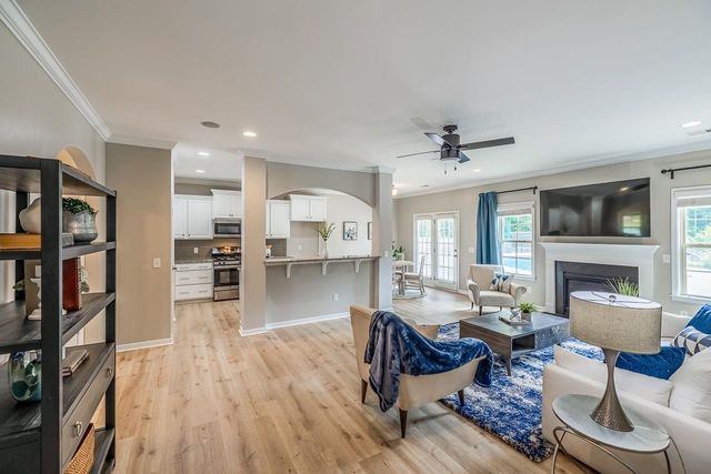 352 Avendell Drive, Easley, SC 29642