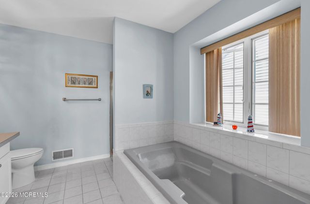 3407 Thistle Avenue, Toms River, NJ 08753