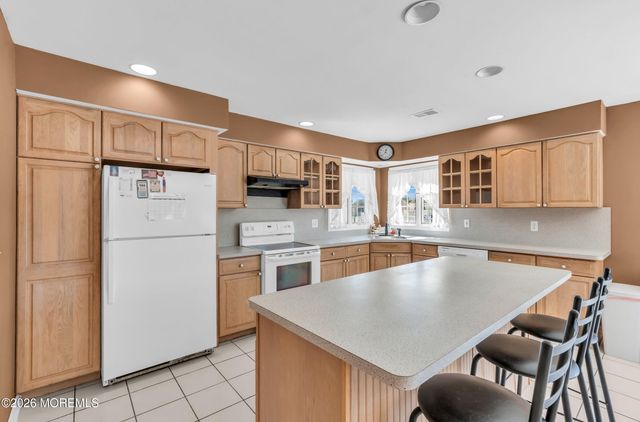 3407 Thistle Avenue, Toms River, NJ 08753