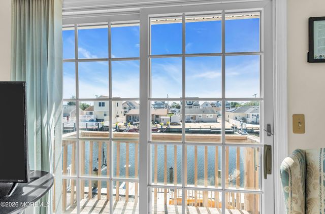 3407 Thistle Avenue, Toms River, NJ 08753