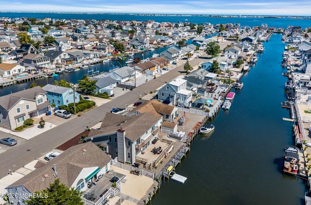 3407 Thistle Avenue, Toms River, NJ 08753