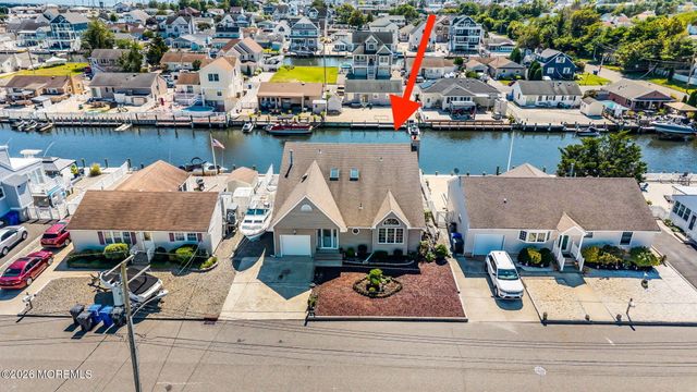 3407 Thistle Avenue, Toms River, NJ 08753