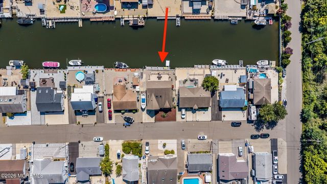 3407 Thistle Avenue, Toms River, NJ 08753