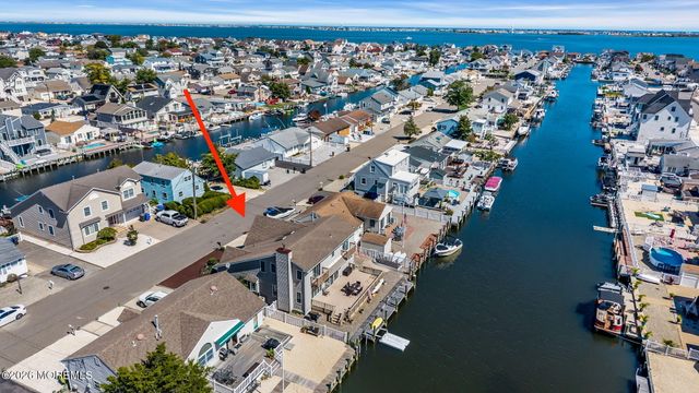 3407 Thistle Avenue, Toms River, NJ 08753