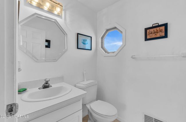 3407 Thistle Avenue, Toms River, NJ 08753