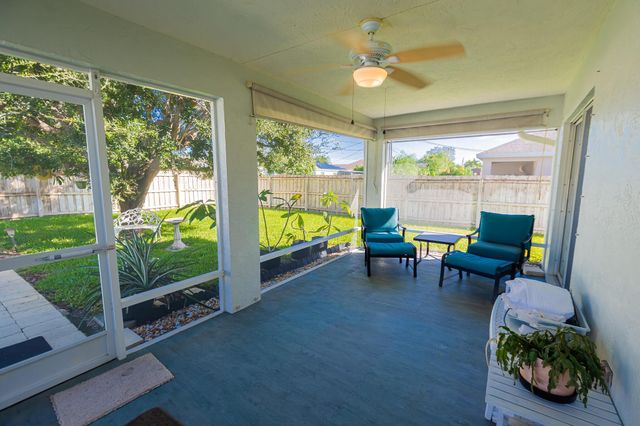 413 SW Mccomb Avenue, Port St Lucie, FL 34953