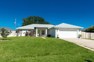 413 SW Mccomb Avenue, Port St Lucie, FL 34953