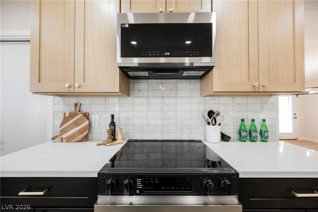 6601 Boxwood Lane, Las Vegas, NV 89103