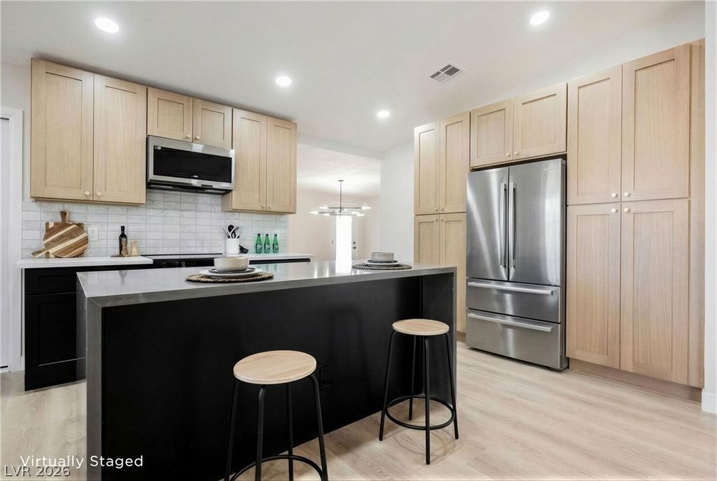 6601 Boxwood Lane, Las Vegas, NV 89103