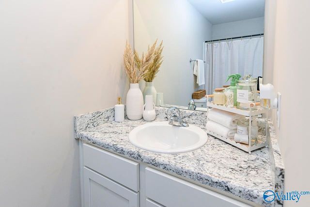 110 Olde Hearth Road, New Market, AL 35761