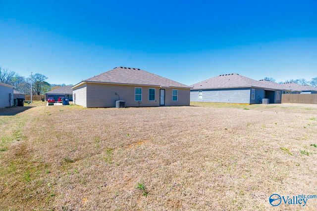 110 Olde Hearth Road, New Market, AL 35761