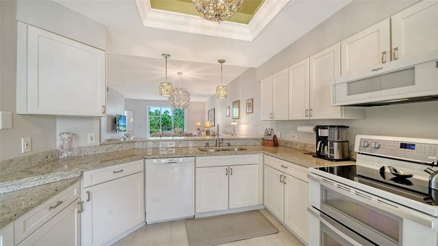 8901 VERANDA WAY 111, Sarasota, FL 34238