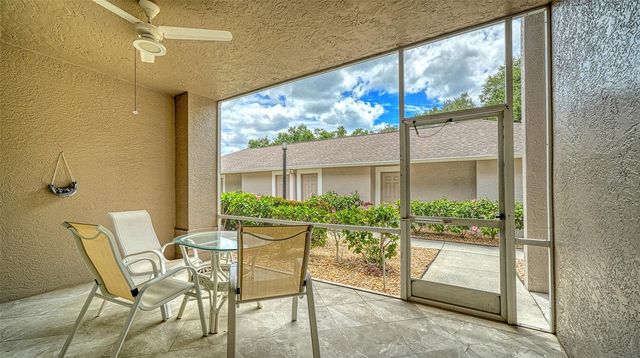 8901 VERANDA WAY 111, Sarasota, FL 34238