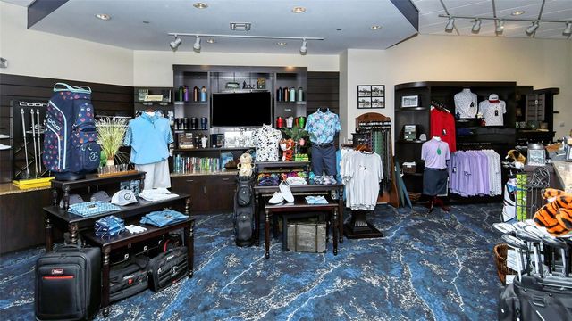 8901 VERANDA WAY 111, Sarasota, FL 34238