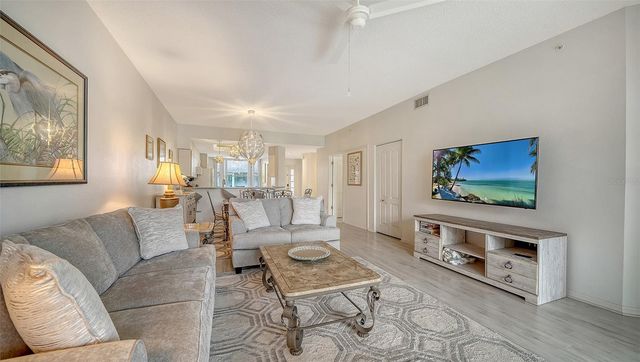 8901 VERANDA WAY 111, Sarasota, FL 34238