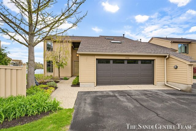 15780 N Prospect Point Drive, Spring Lake, MI 49456