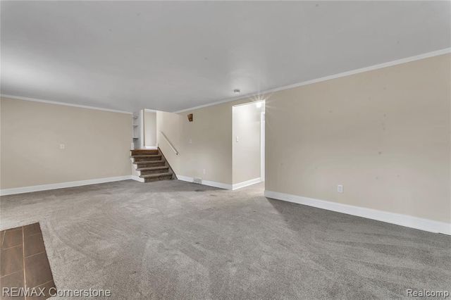 6797 Chirrewa Street, Westland, MI 48185